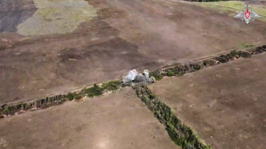 МО показало артудар по пункту управления БПЛА ВСУ в Днепропетровской области