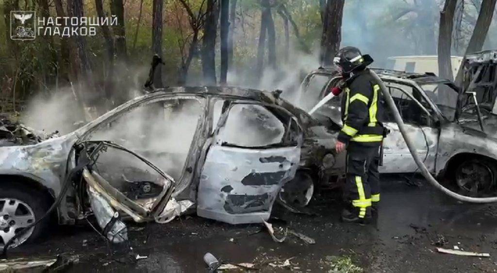 Под Белгородом дроны ВСУ сожгли машины, ранен один человек