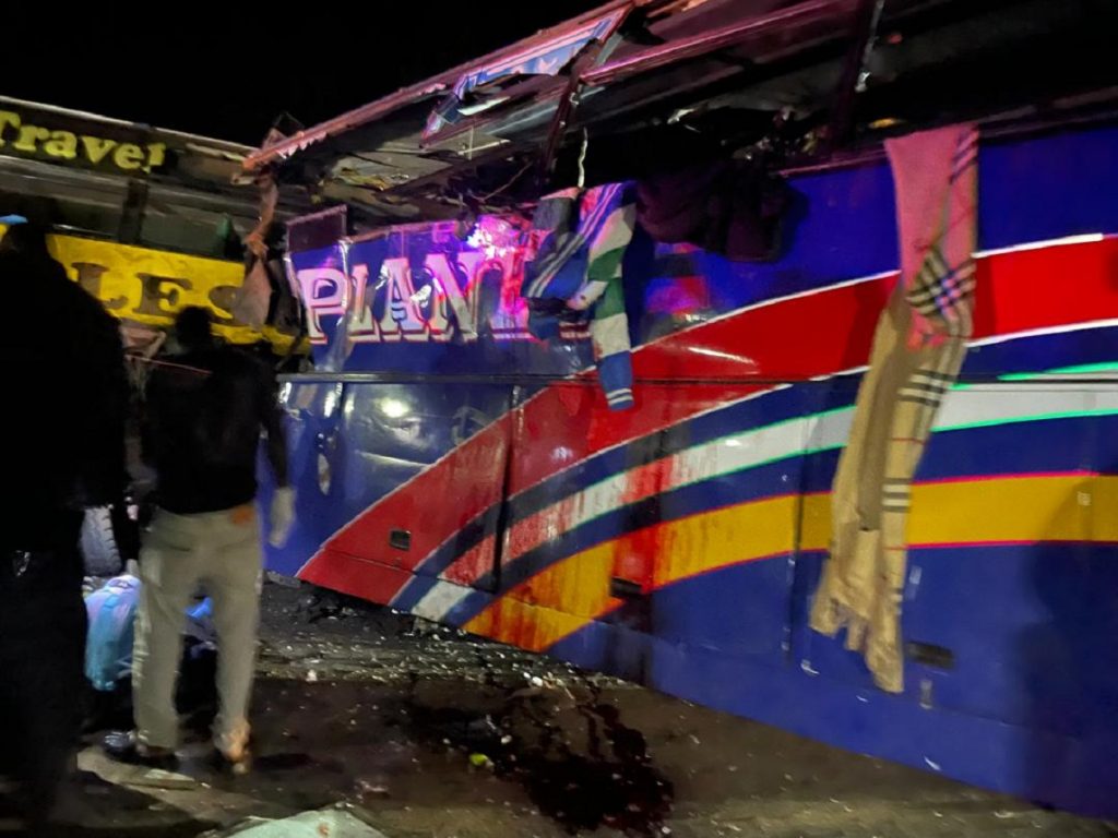 Полиция Уганды раскрыла детали жуткой аварии с 63 погибшими