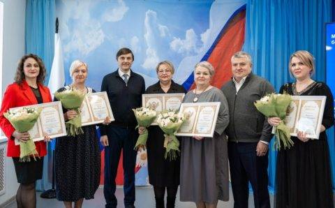 Глава Новгородчины Дронов с министром просвещения посетили детсад в Ермолино