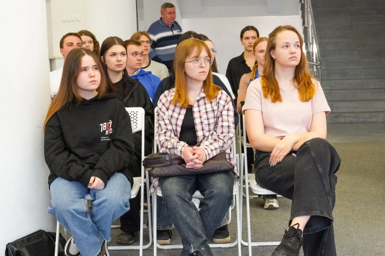 В Новгородской области набирают волонтёров для голосования по благоустройству